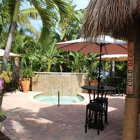 The Cabanas Guesthouse & Spa - Gay Resort Catering To Gay Men Oakland Park Εξωτερικό φωτογραφία