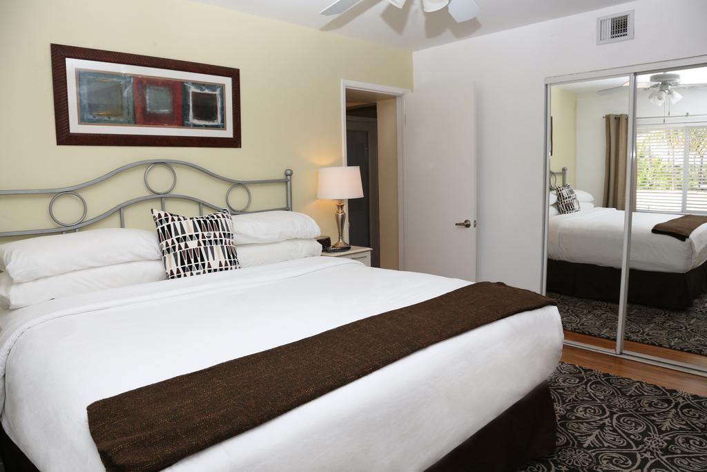 The Cabanas Guesthouse & Spa - Gay Resort Catering To Gay Men Oakland Park Εξωτερικό φωτογραφία