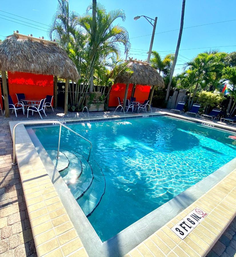 The Cabanas Guesthouse & Spa - Gay Resort Catering To Gay Men Oakland Park Εξωτερικό φωτογραφία